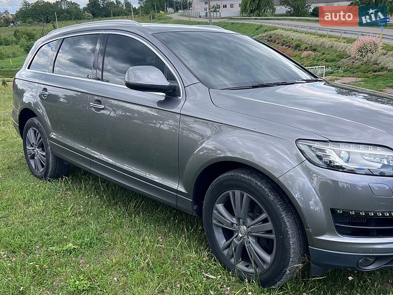 Позашляховик / Кросовер Audi Q7 2010 в Тернополі