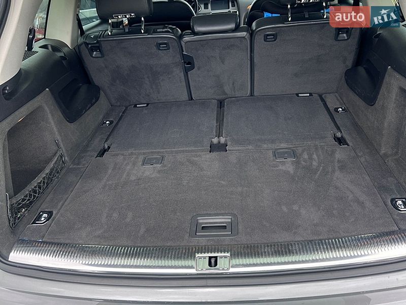 Позашляховик / Кросовер Audi Q7 2010 в Тернополі