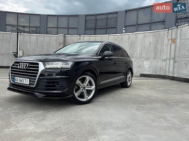 Внедорожник / Кроссовер Audi Q7 2018 в Киеве