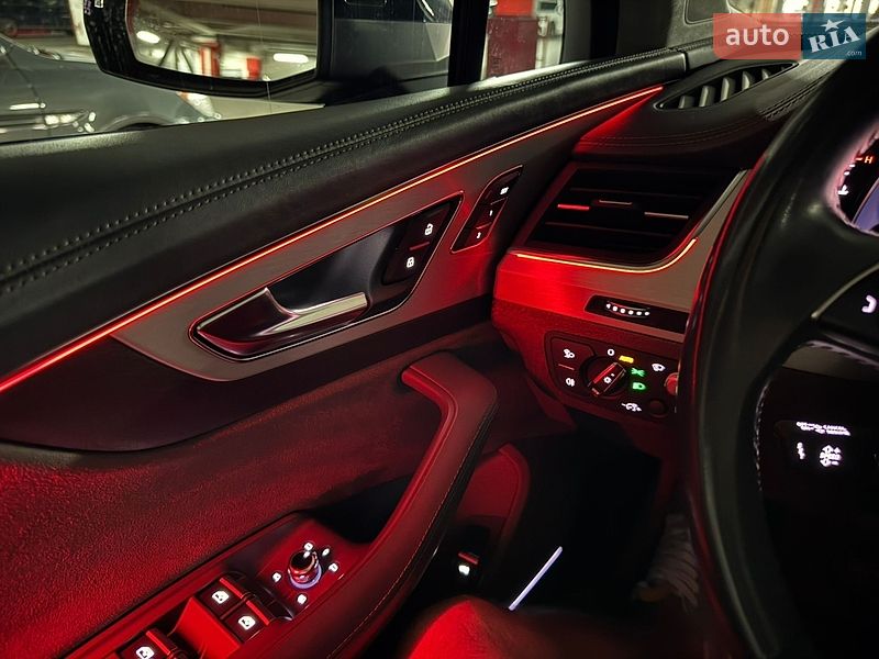 Внедорожник / Кроссовер Audi Q7 2018 в Киеве