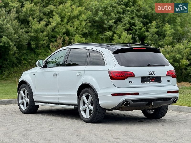 Внедорожник / Кроссовер Audi Q7 2013 в Тернополе