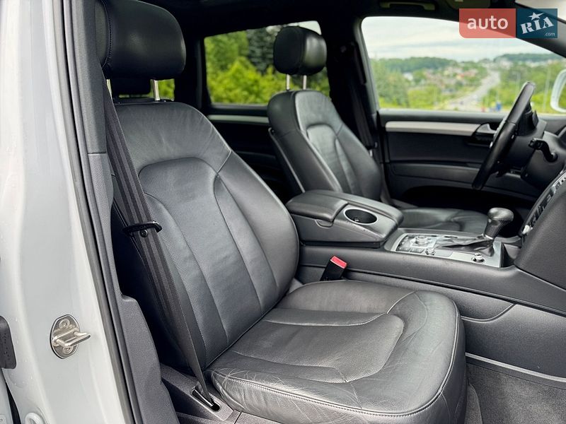 Внедорожник / Кроссовер Audi Q7 2013 в Тернополе