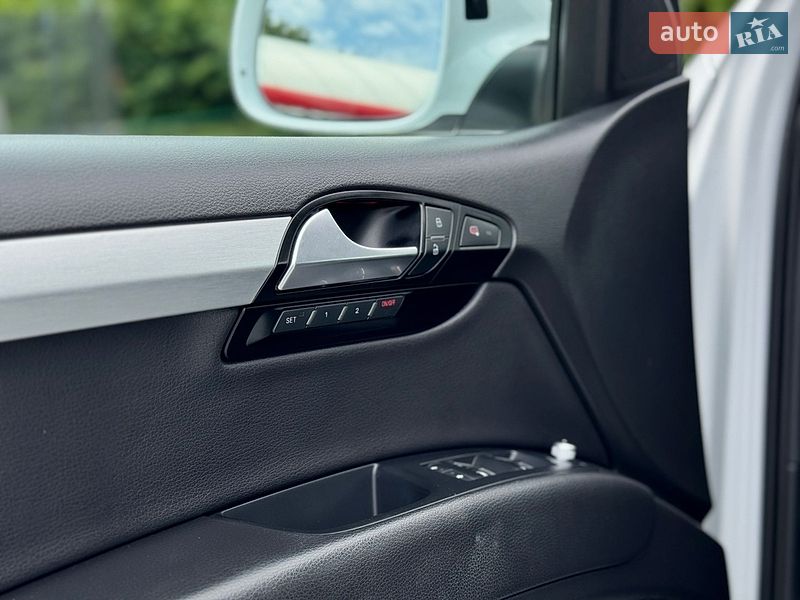 Внедорожник / Кроссовер Audi Q7 2013 в Тернополе
