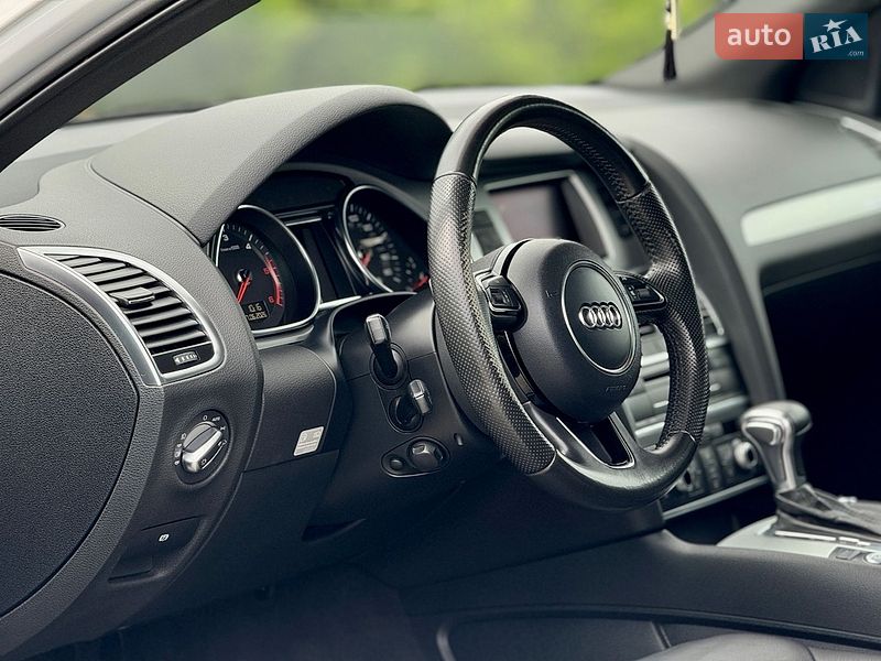 Внедорожник / Кроссовер Audi Q7 2013 в Тернополе