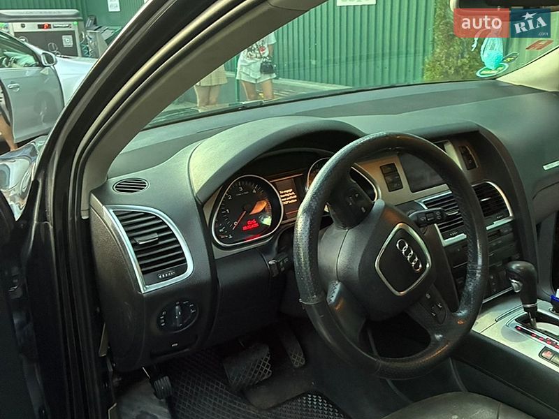 Позашляховик / Кросовер Audi Q7 2007 в Чернівцях