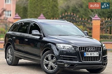 Внедорожник / Кроссовер Audi Q7 2010 в Сарнах