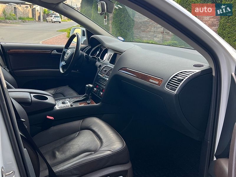 Внедорожник / Кроссовер Audi Q7 2015 в Софиевской Борщаговке фото 9 Внедорожник / Кроссовер Audi Q7 2015 в Софиевской Борщаговке