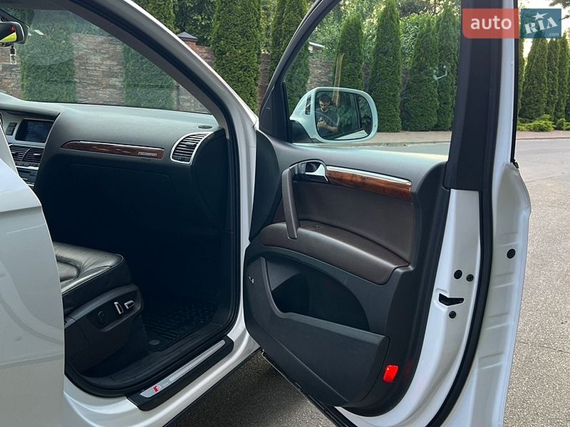 Внедорожник / Кроссовер Audi Q7 2015 в Софиевской Борщаговке фото 13 Внедорожник / Кроссовер Audi Q7 2015 в Софиевской Борщаговке