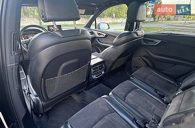 Внедорожник / Кроссовер Audi Q7 2016 в Киеве