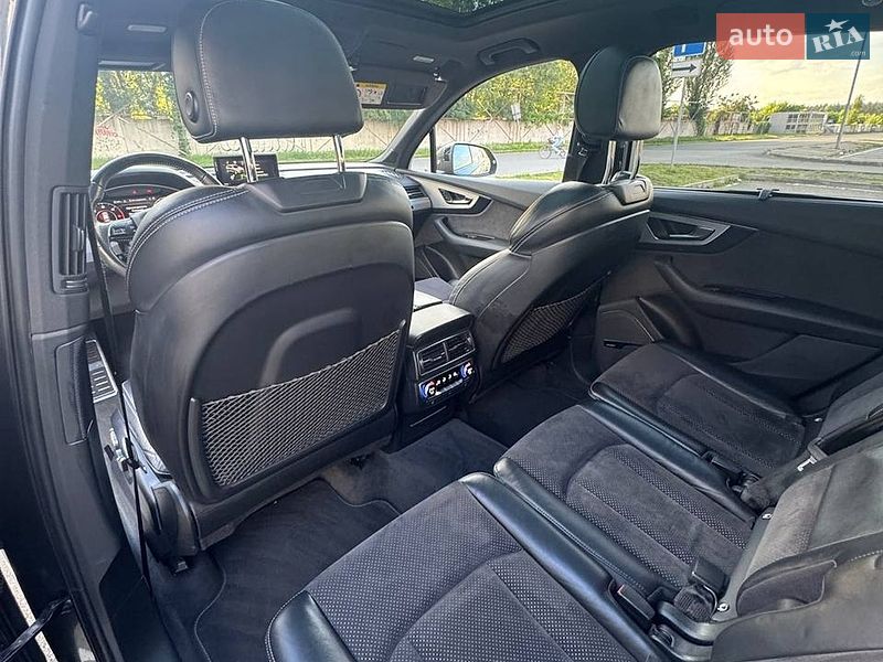 Внедорожник / Кроссовер Audi Q7 2016 в Киеве