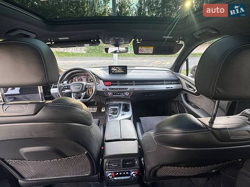 Внедорожник / Кроссовер Audi Q7 2016 в Киеве