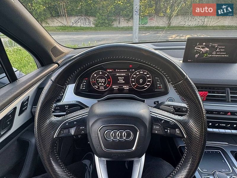 Внедорожник / Кроссовер Audi Q7 2016 в Киеве