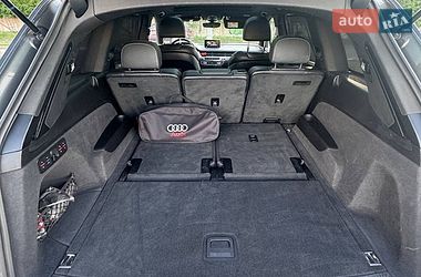 Внедорожник / Кроссовер Audi Q7 2016 в Киеве