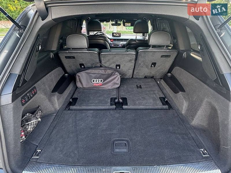 Внедорожник / Кроссовер Audi Q7 2016 в Киеве