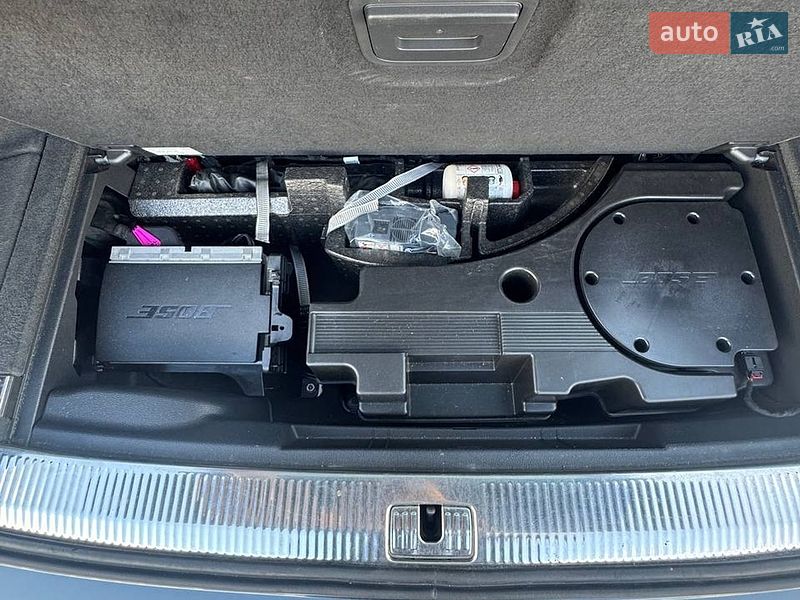 Позашляховик / Кросовер Audi Q7 2016 в Києві фото 19 Позашляховик / Кросовер Audi Q7 2016 в Києві
