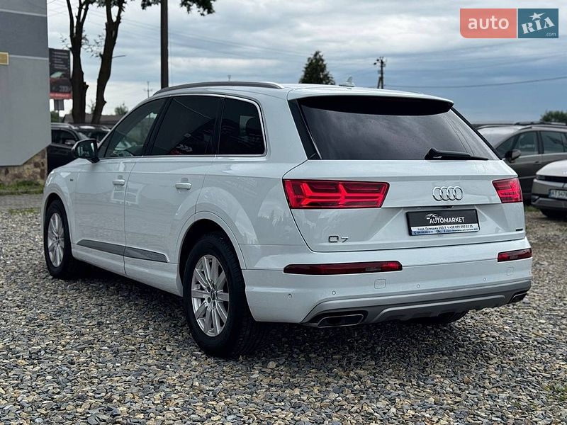 Позашляховик / Кросовер Audi Q7 2016 в Івано-Франківську