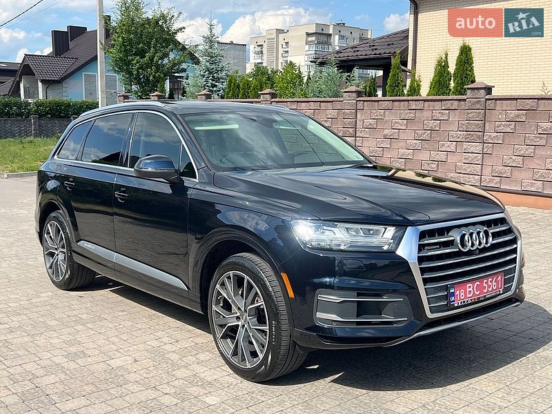 Внедорожник / Кроссовер Audi Q7 2016 в Ровно