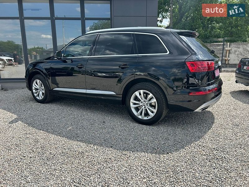 Внедорожник / Кроссовер Audi Q7 2019 в Павлограде