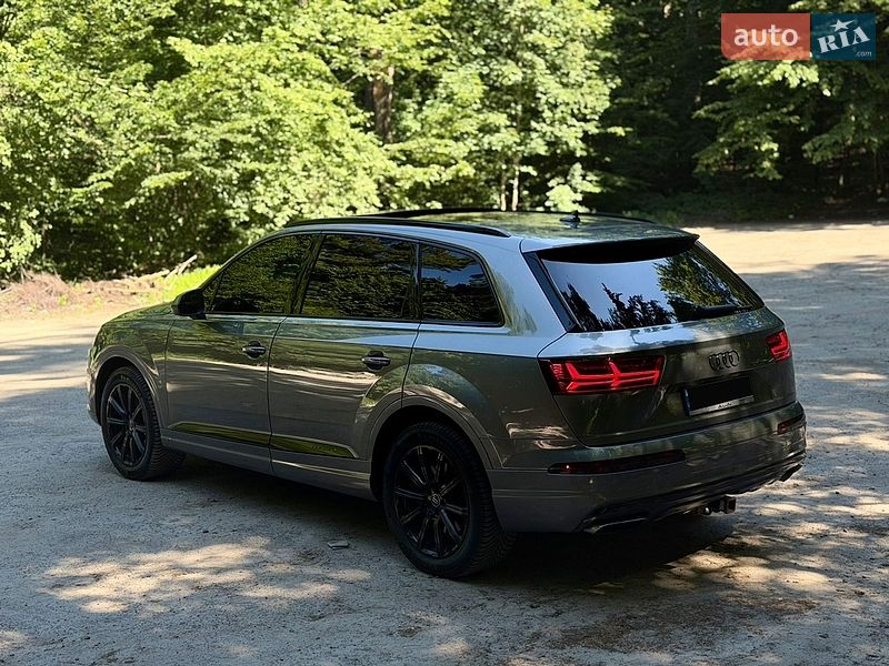 Внедорожник / Кроссовер Audi Q7 2015 в Львове