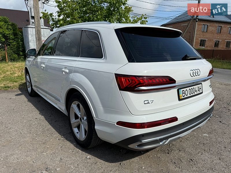 Позашляховик / Кросовер Audi Q7 2021 в Тернополі