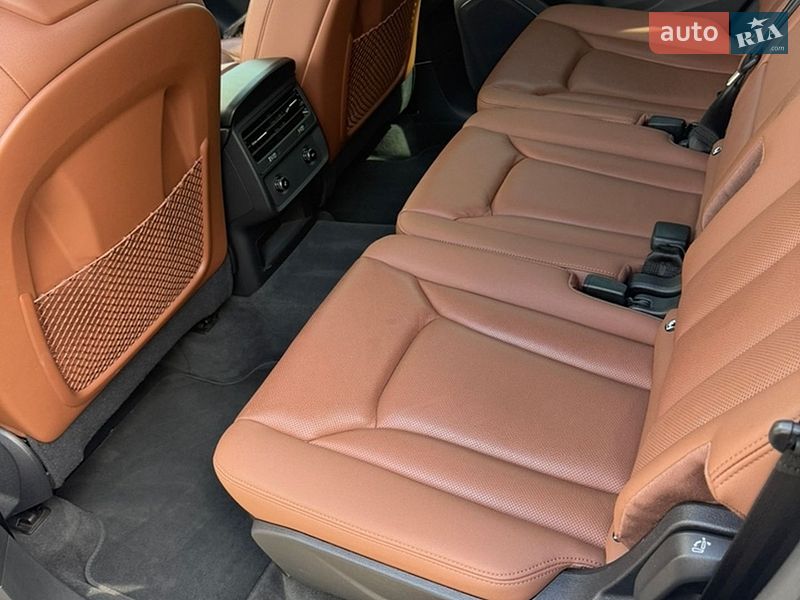 Позашляховик / Кросовер Audi Q7 2021 в Тернополі