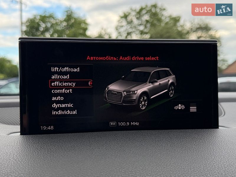 Позашляховик / Кросовер Audi Q7 2017 в Луцьку