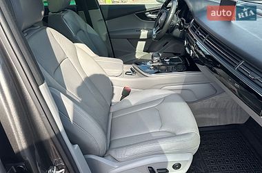 Внедорожник / Кроссовер Audi Q7 2018 в Кривом Роге