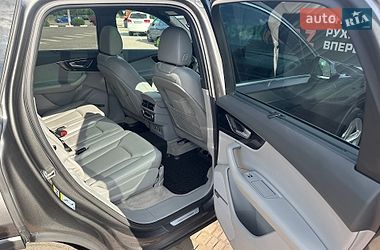 Внедорожник / Кроссовер Audi Q7 2018 в Кривом Роге