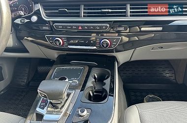 Внедорожник / Кроссовер Audi Q7 2018 в Кривом Роге