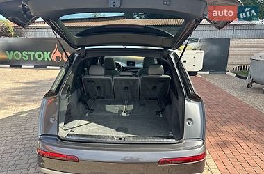 Внедорожник / Кроссовер Audi Q7 2018 в Кривом Роге