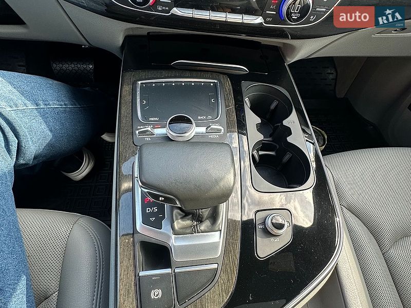 Внедорожник / Кроссовер Audi Q7 2018 в Кривом Роге