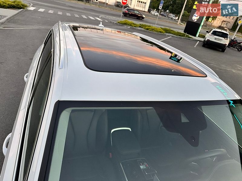 Позашляховик / Кросовер Audi Q7 2022 в Дніпрі