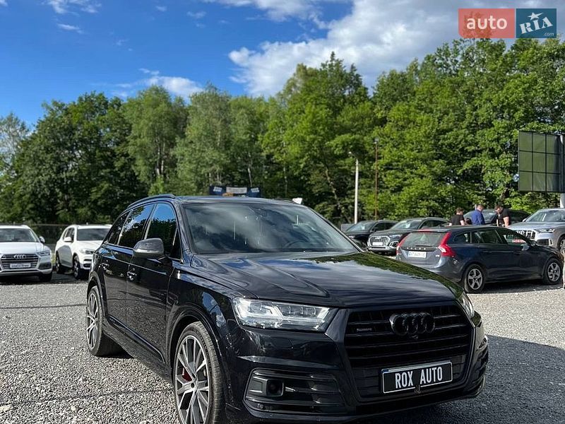 Внедорожник / Кроссовер Audi Q7 2015 в Новояворовске