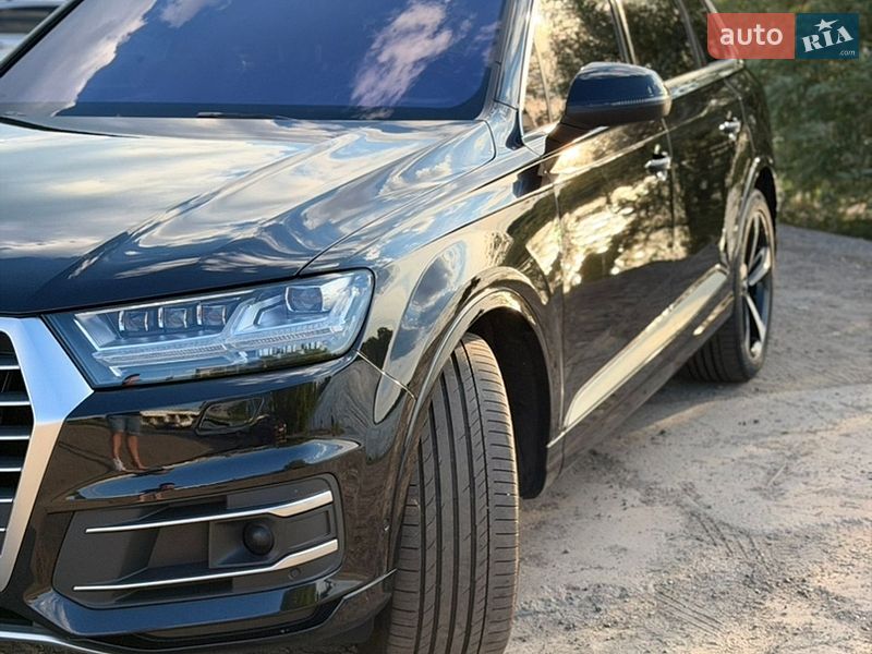 Позашляховик / Кросовер Audi Q7 2017 в Києві фото 6 Позашляховик / Кросовер Audi Q7 2017 в Києві