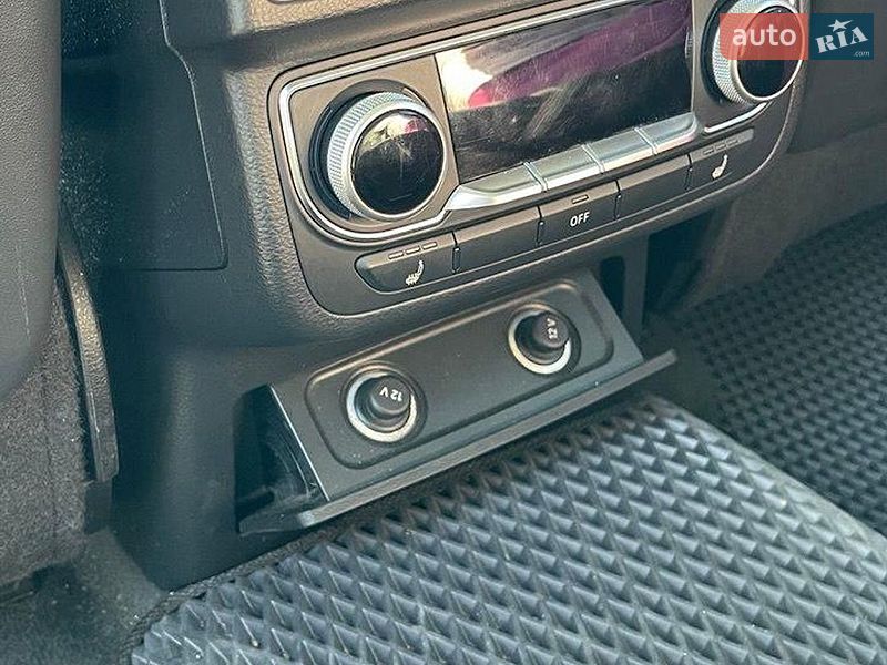 Внедорожник / Кроссовер Audi Q7 2017 в Черноморске