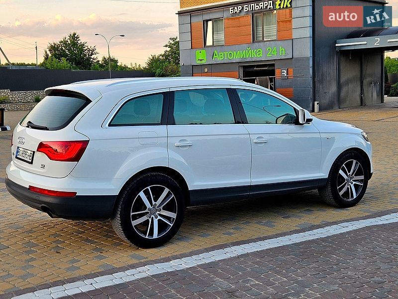 Внедорожник / Кроссовер Audi Q7 2011 в Подволочиске