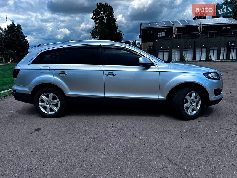 Внедорожник / Кроссовер Audi Q7 2013 в Тростянце