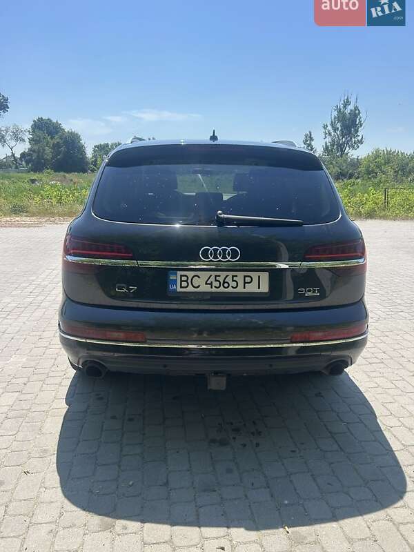 Внедорожник / Кроссовер Audi Q7 2014 в Городке