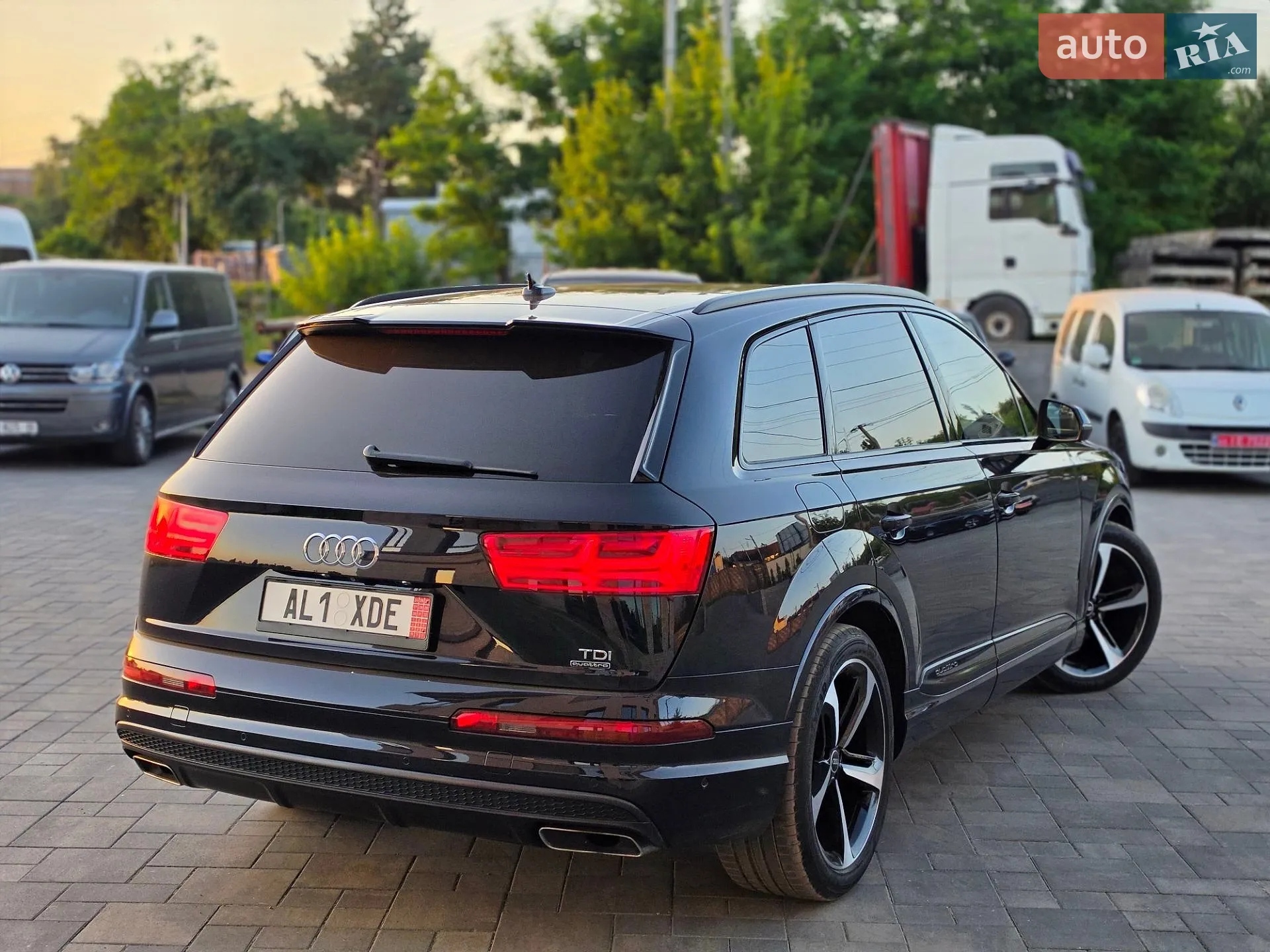 2017 Audi Q7 - мініатюра 9