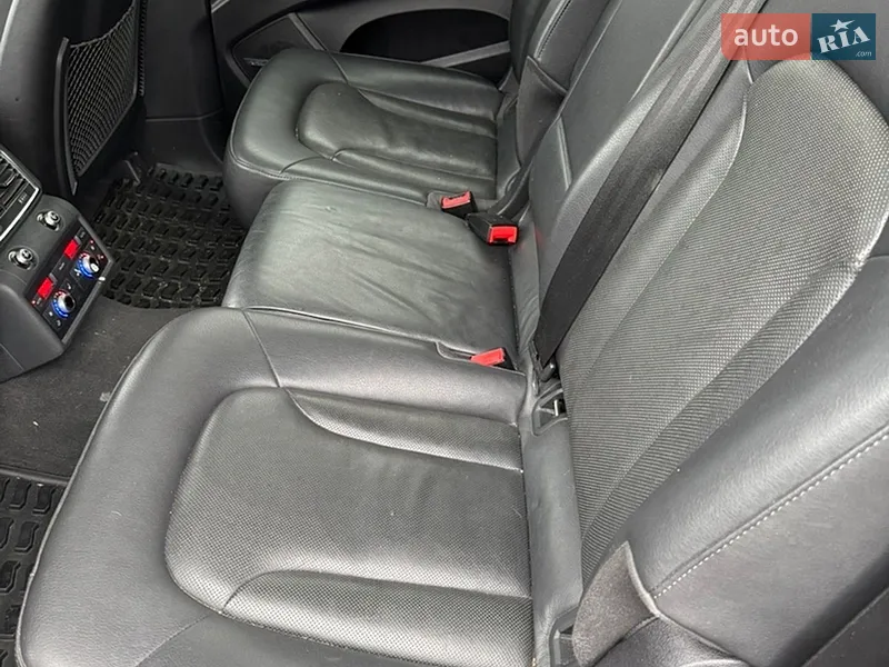 Audi Q7 2011 VIN WA1WMAFE1BD008766 фото оголошення 8 з 59