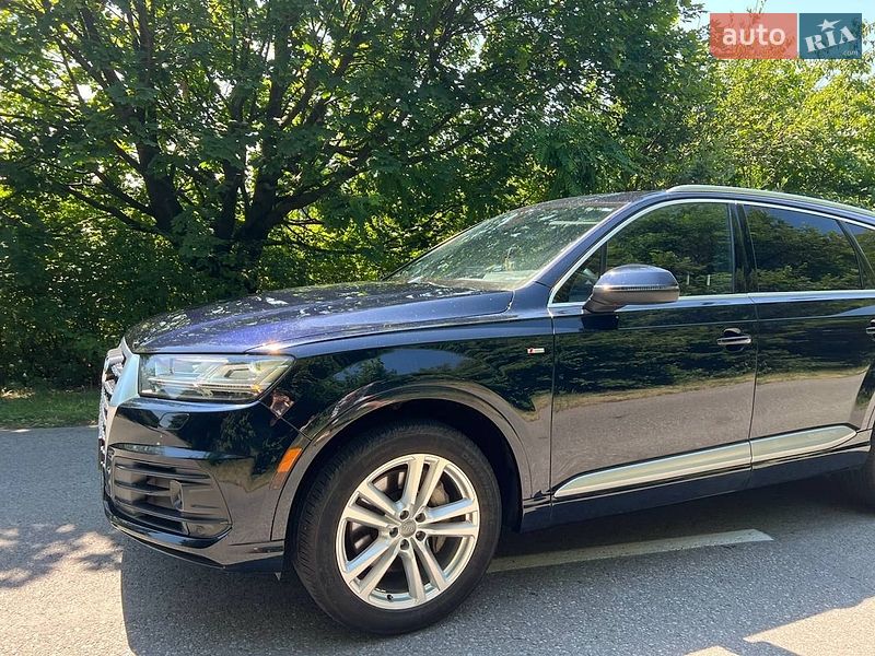 Внедорожник / Кроссовер Audi Q7 2017 в Львове