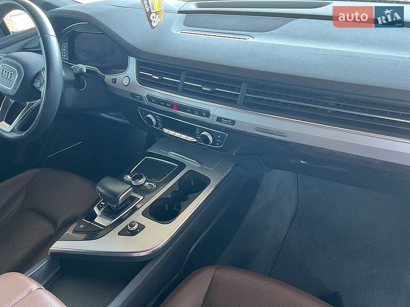 Внедорожник / Кроссовер Audi Q7 2017 в Львове
