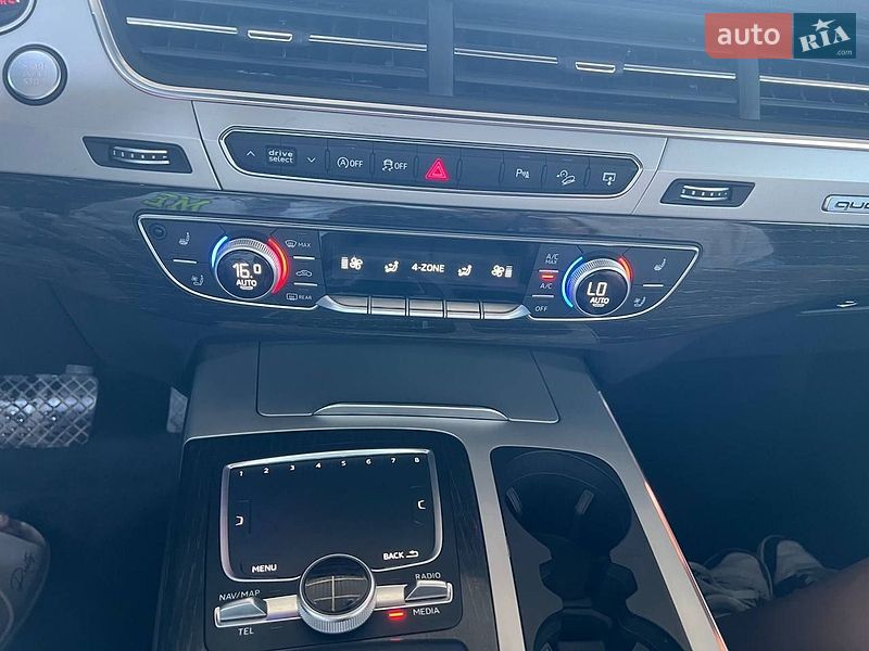 Внедорожник / Кроссовер Audi Q7 2017 в Львове