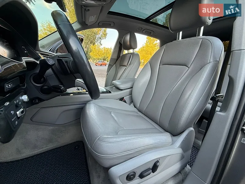 Audi Q7 2017 VIN WA1VAAF72JD011146 фото оголошення 52 з 118