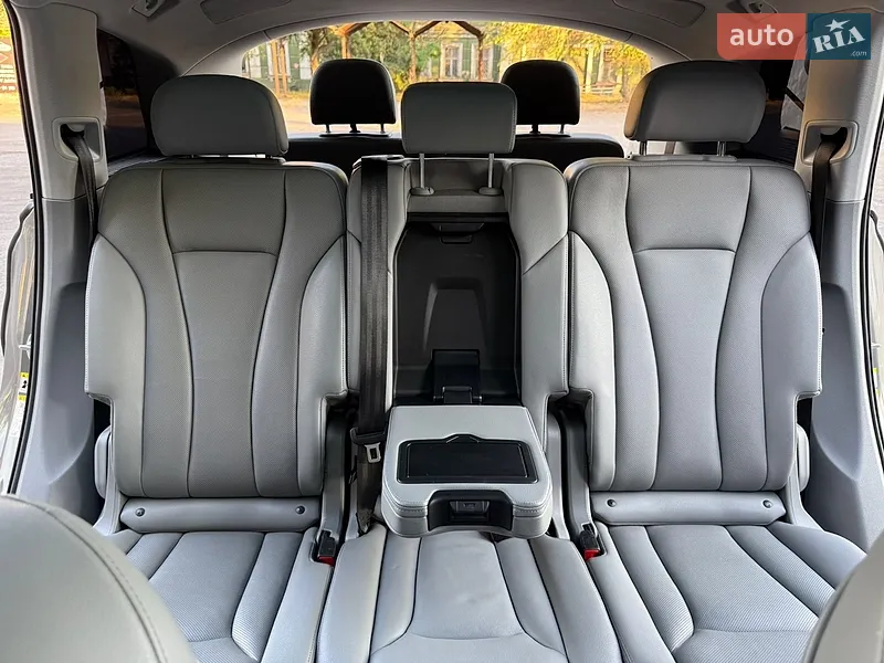 Audi Q7 2017 VIN WA1VAAF72JD011146 фото оголошення 69 з 118