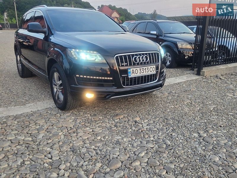 Внедорожник / Кроссовер Audi Q7 2011 в Тячеве