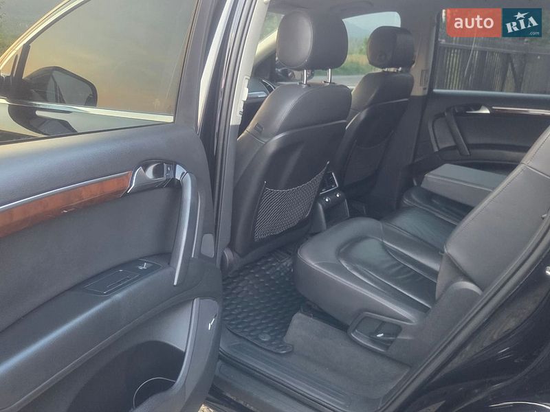 Внедорожник / Кроссовер Audi Q7 2011 в Тячеве