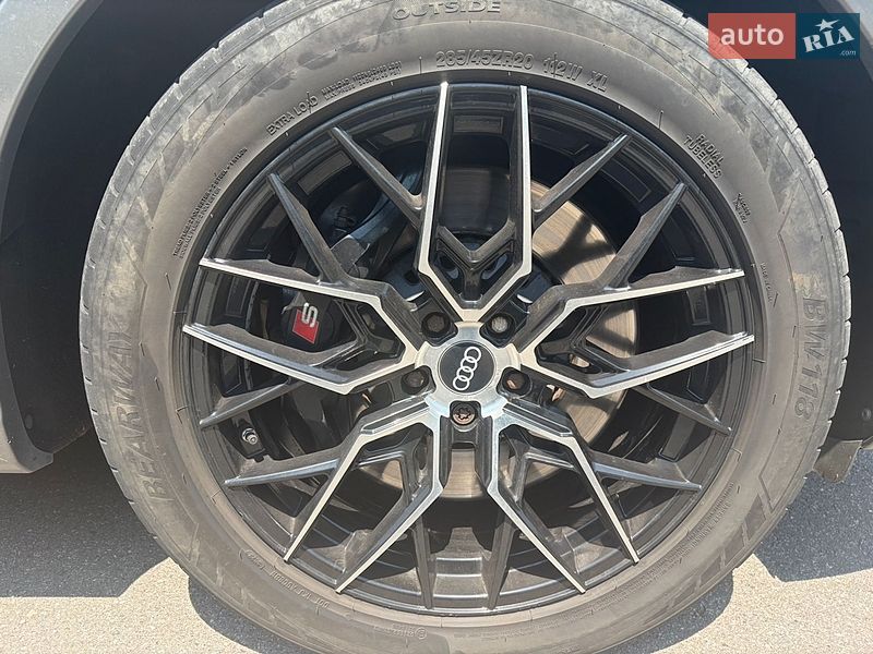 Внедорожник / Кроссовер Audi Q7 2015 в Хмельницком