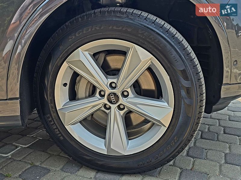 Внедорожник / Кроссовер Audi Q7 2021 в Ивано-Франковске
