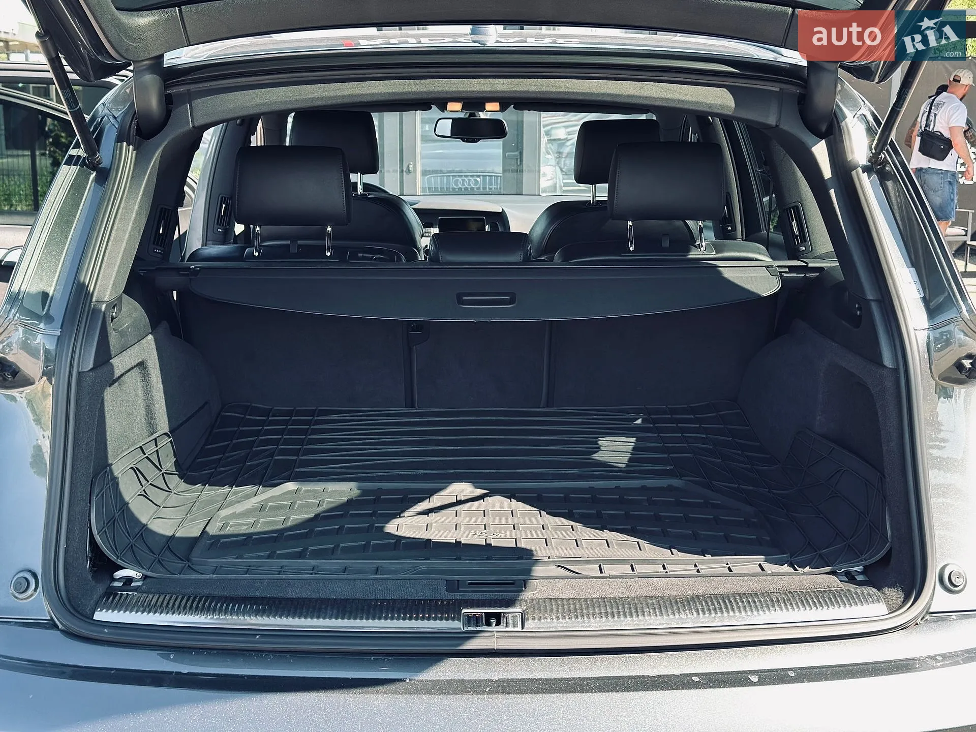 2010 Audi Q7 - мініатюра 10